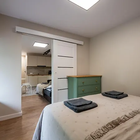 Апартаменти Break By Fengshui4u W Centrum Lodzi Z Osobna Sypialnia I Bezplatnym Parkingiem Лодзь